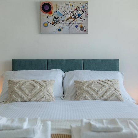 Apartmán Bright West Hampstead Retreat Londýn Exteriér fotografie